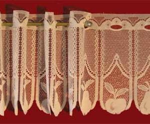 Apples N Pears Lace Valance Design